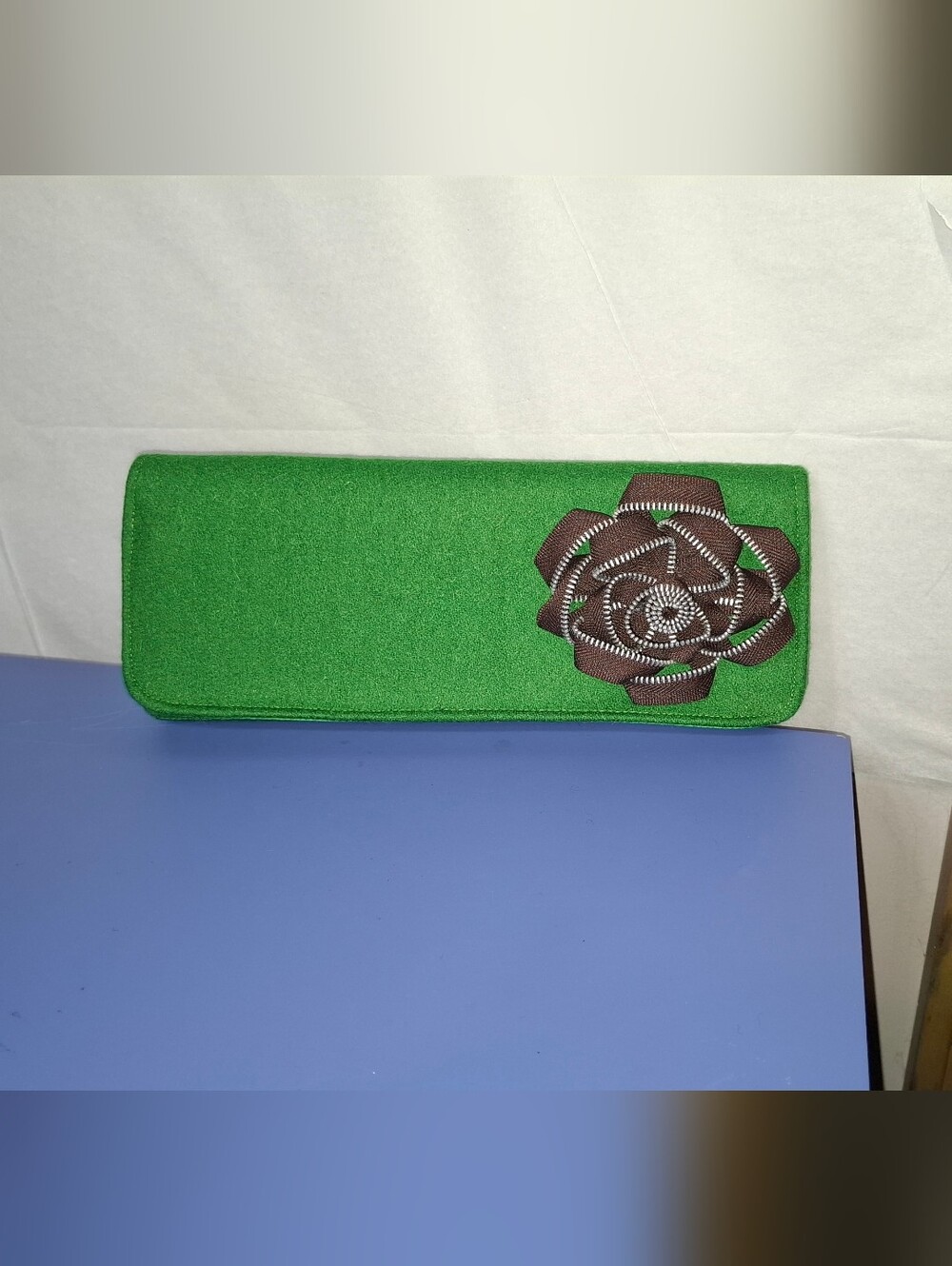 Rare Shiraleah Clutch with Brown Zipper Rosette- NWT